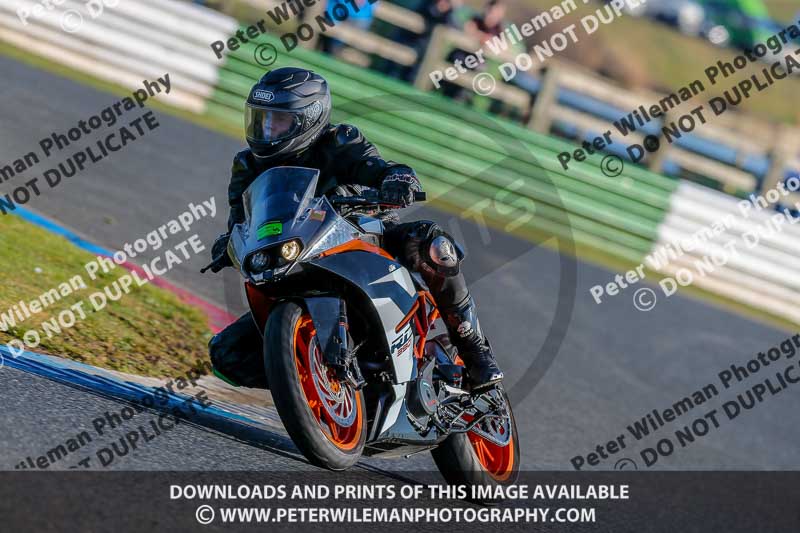 PJM Wedding Photography;enduro digital images;event digital images;eventdigitalimages;mallory park;mallory park photographs;mallory park trackday;mallory park trackday photographs;no limits trackdays;peter wileman photography;racing digital images;trackday digital images;trackday photos